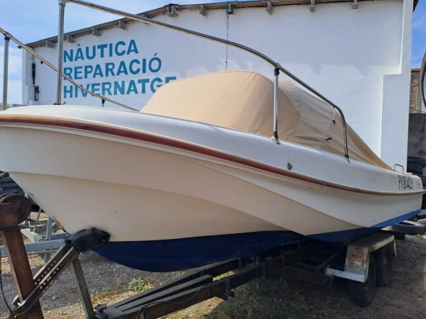 BOSTON WHALER 7 METROS